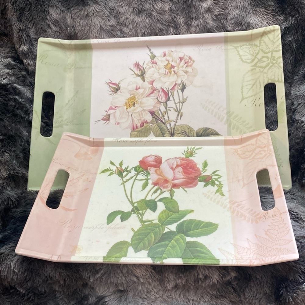 2  Melamine Handled Dinner TV
Lap Trays Roses Flowers Floral